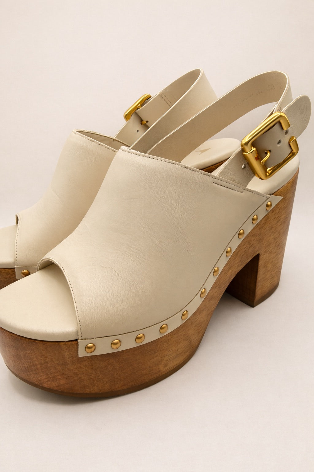 SABOT BIANCO CON BORCHIE