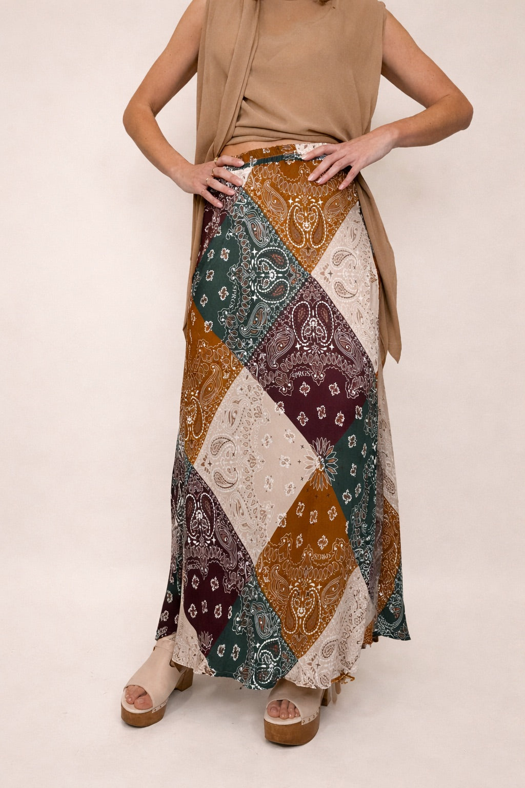 GONNA 5 PROGRESS BANDANA SUI TONI DEL BEIGE