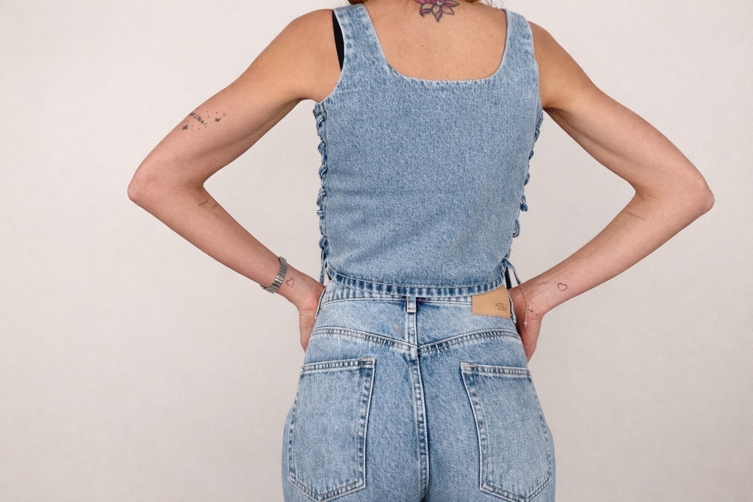 TOP CLELIA VICOLO