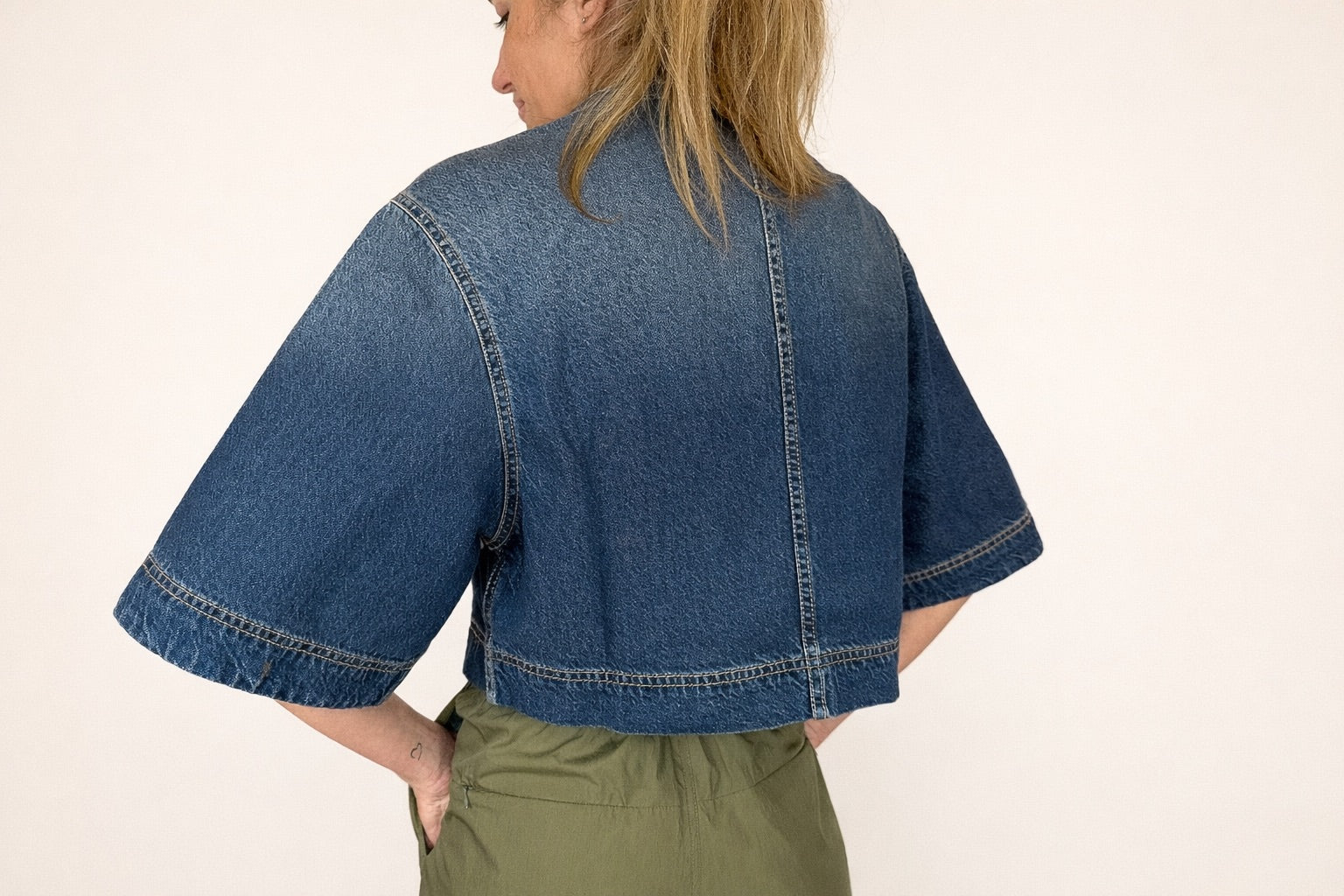 Giacchetta-top  Noir n Bleu in denim