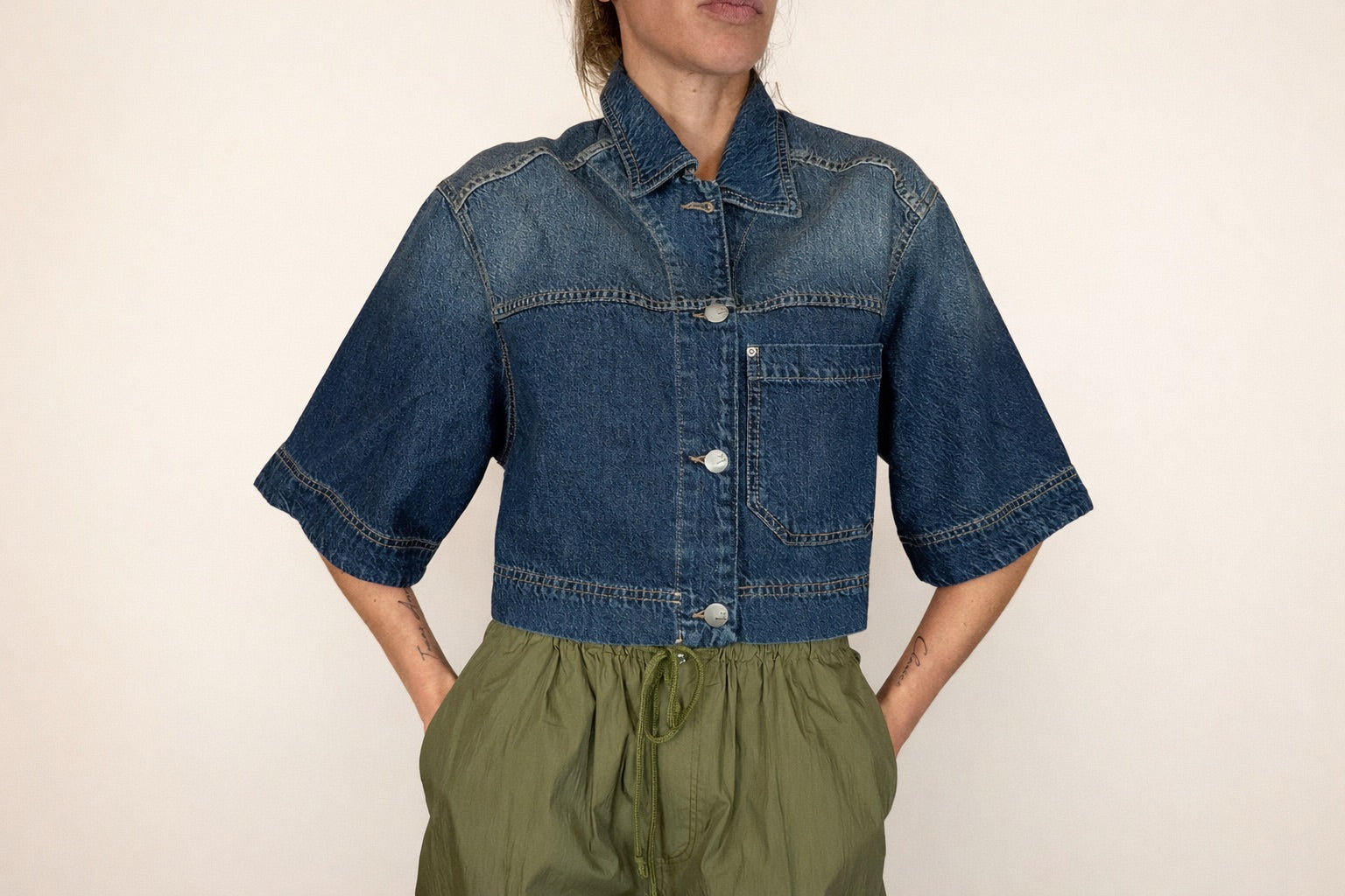 Giacchetta-top  Noir n Bleu in denim