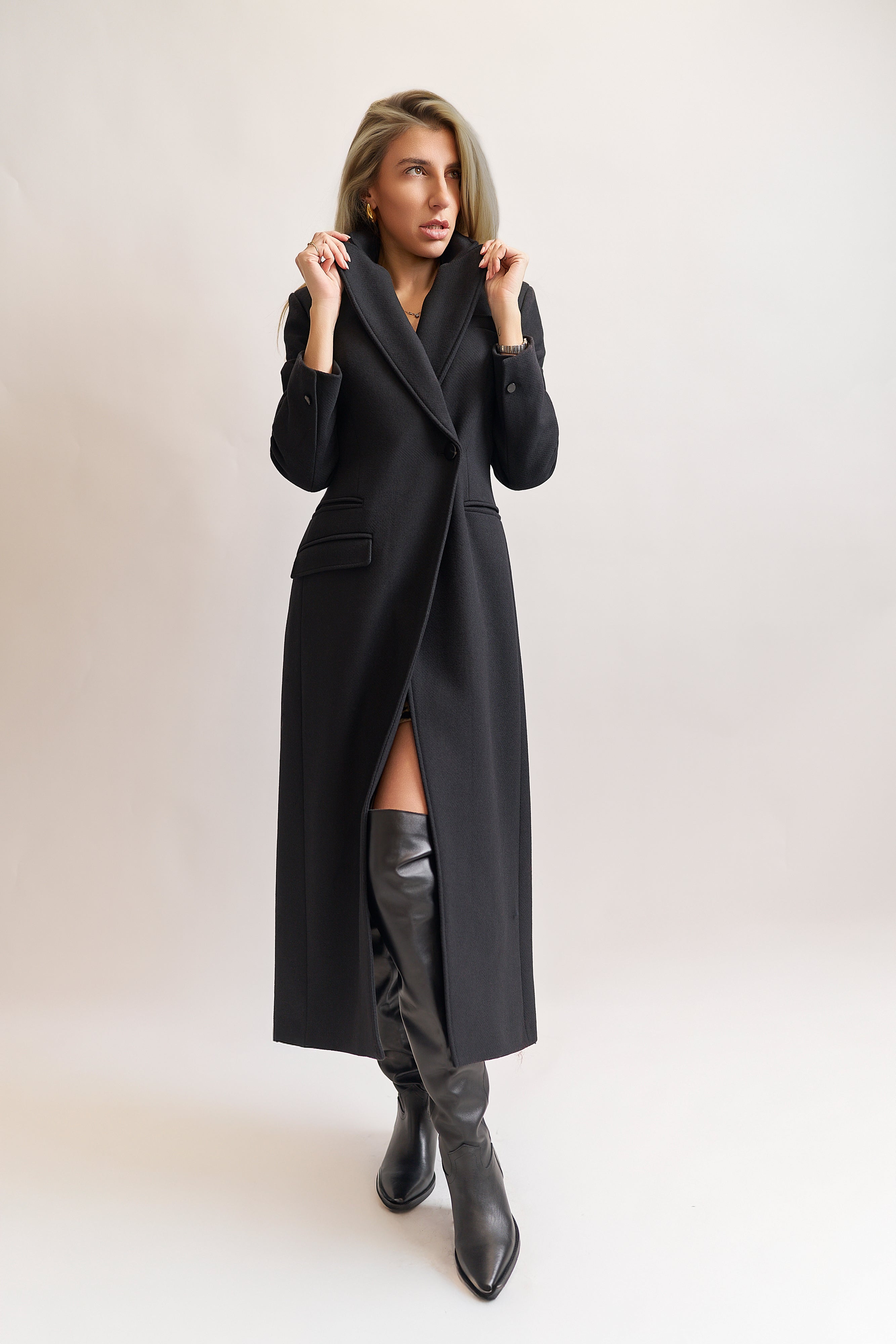 Cappotto lungo doppiopetto in lana