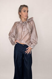 CAMICIA VICOLO FIOCCO SUL COLLO