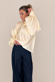 CAMICIA VICOLO FIOCCO SUL COLLO