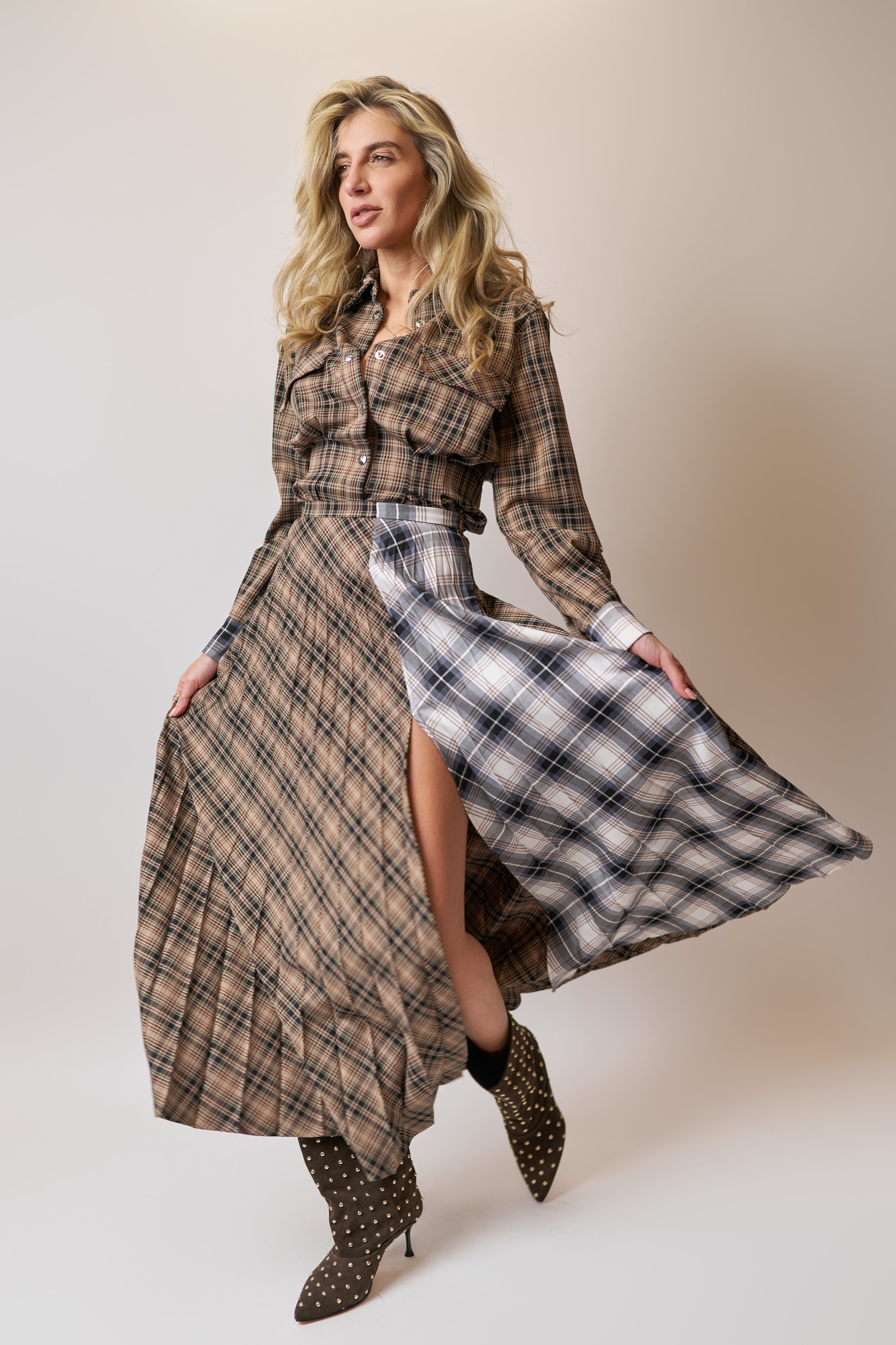 Gonna lunga a pieghe Check Akep