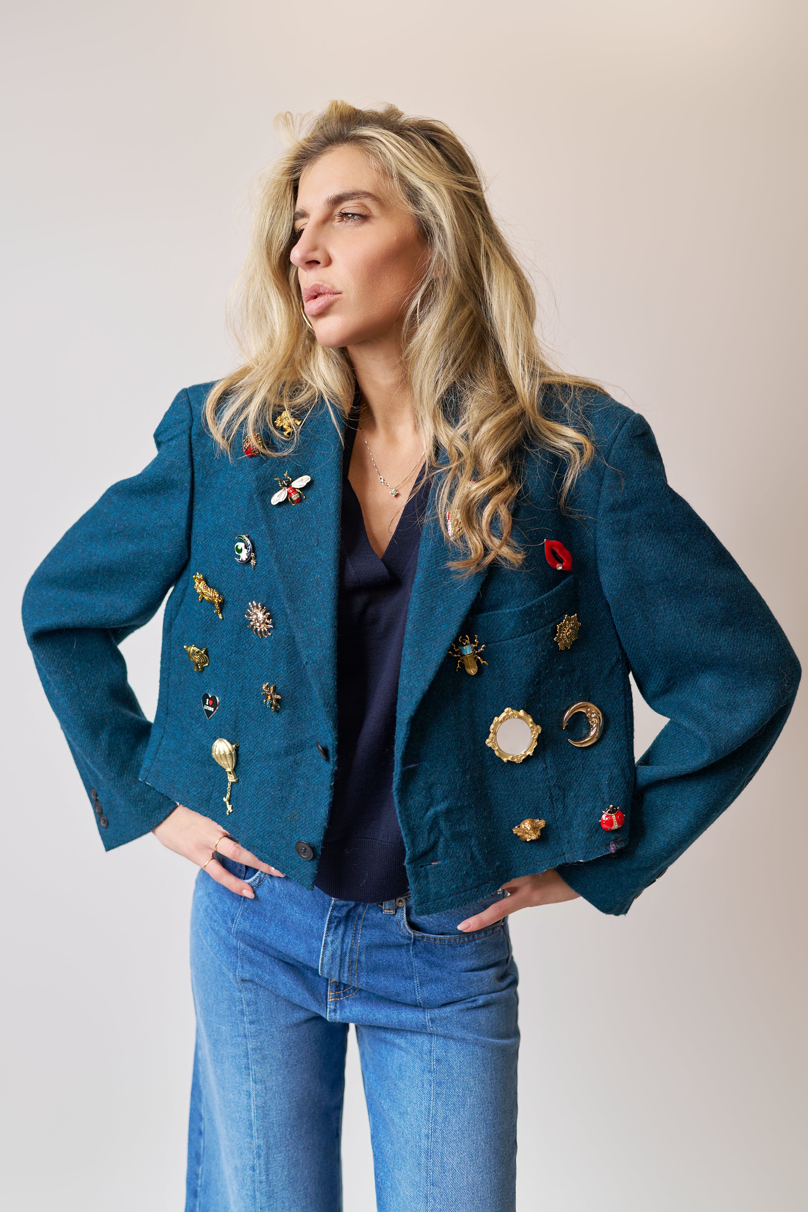 Giacca vintage con spille